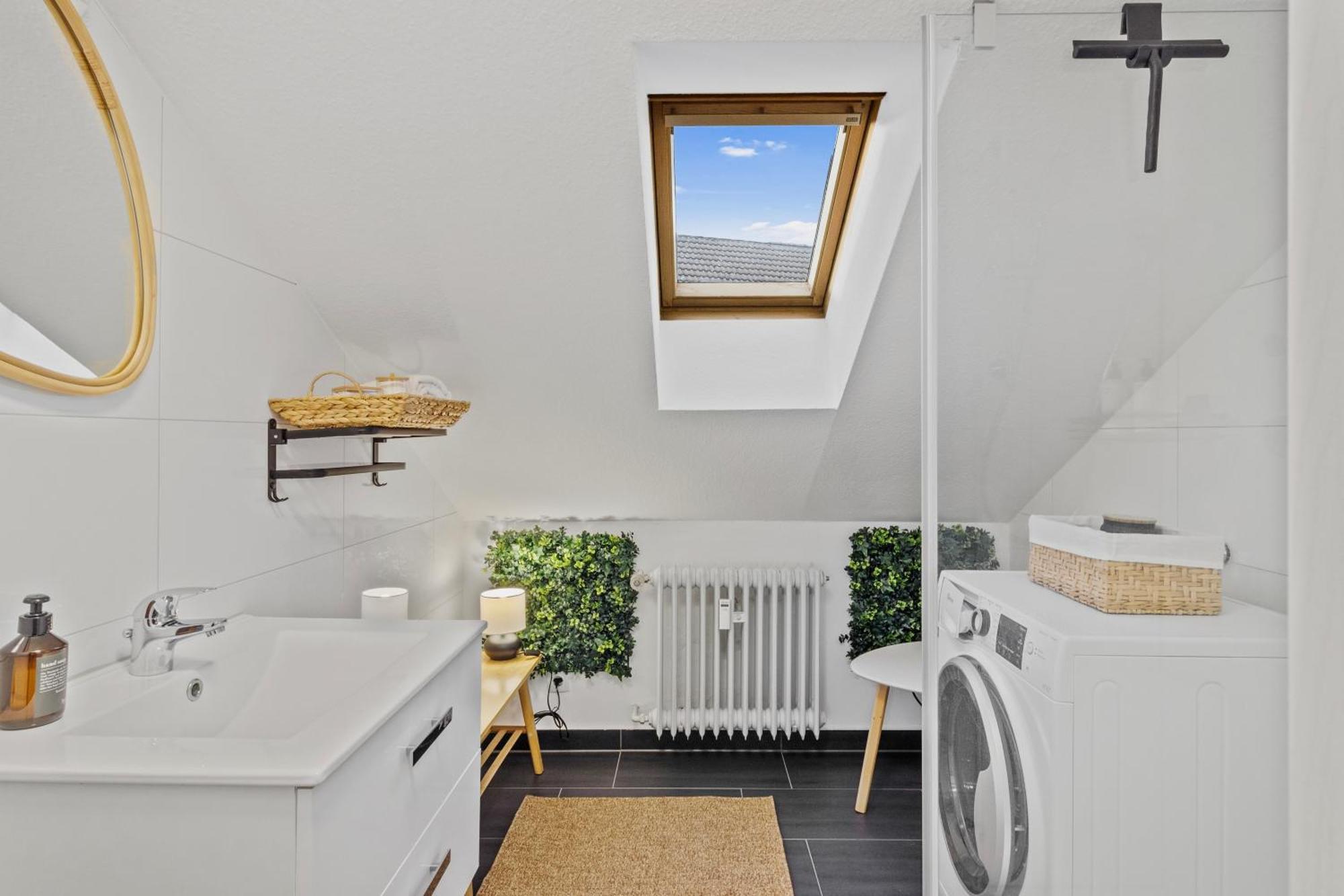 Upper Room: Apartment Mit Exklusiver Ausstattung-Ausblick Auf Weinberge&Mandelbluetenpfad Neustadt an der Weinstraße Extérieur photo
